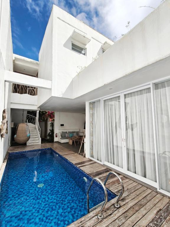 Villa Lavana Uluwatu by Lodgelink Villa Management